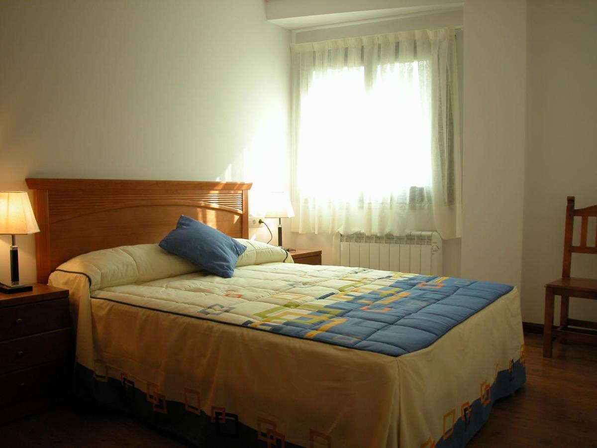 Apartamentos Estop Sahun Quarto foto